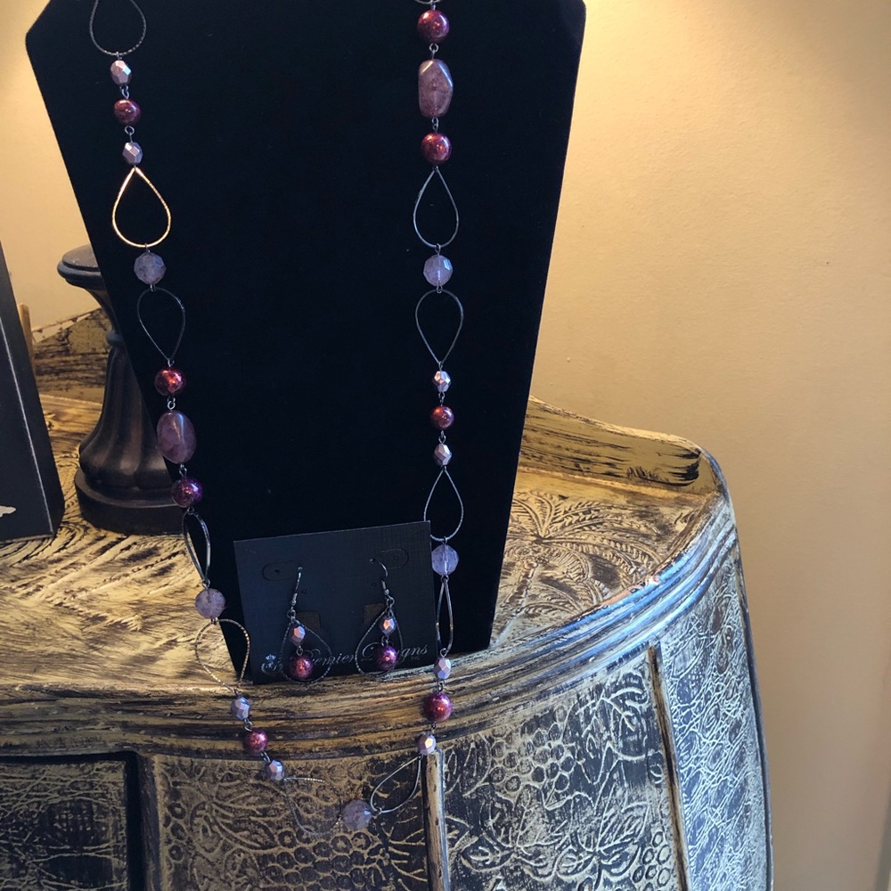 Premiere Design Necklace